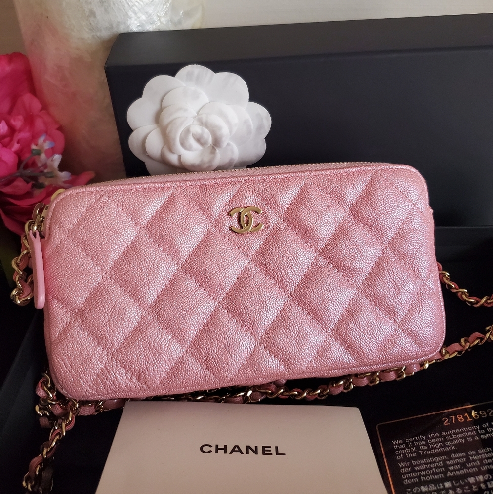 ❌SOLD❌Chanel Iridescent 19s